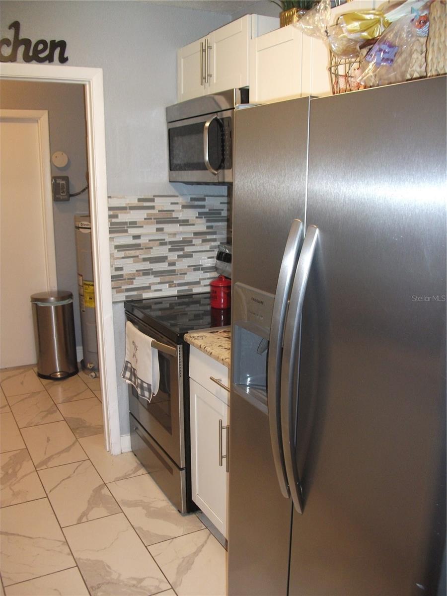 Image 11 of 28 For 12411 Brookside Street