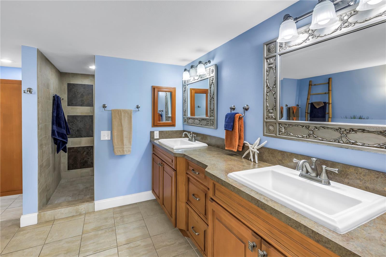 Image 27 of 64 For 6600 Sunset Way  118