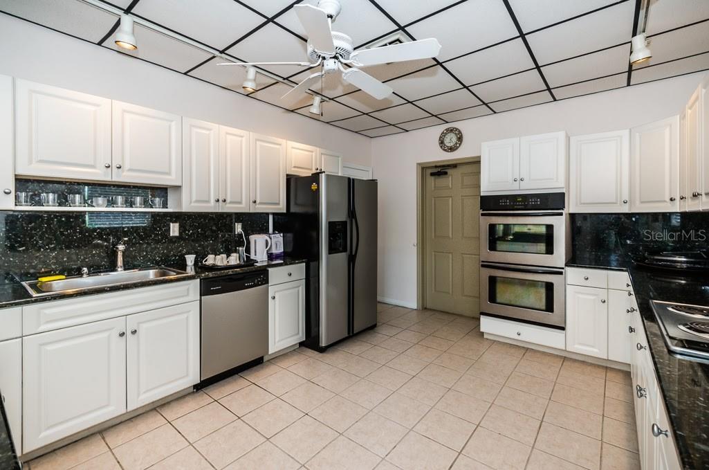 Image 52 of 64 For 6600 Sunset Way  118