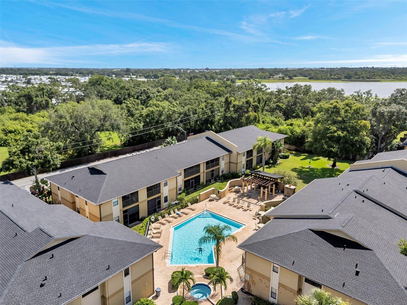 Listing photo id 27 for 10195 Sailwinds Boulevard N 208
