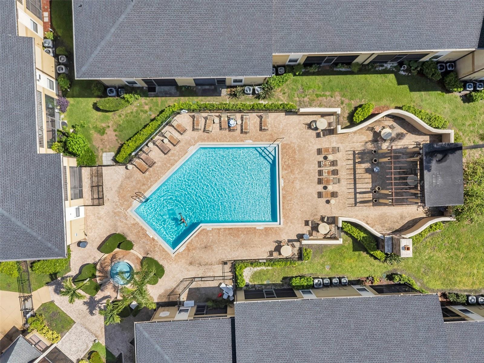 Listing photo id 28 for 10195 Sailwinds Boulevard N 208