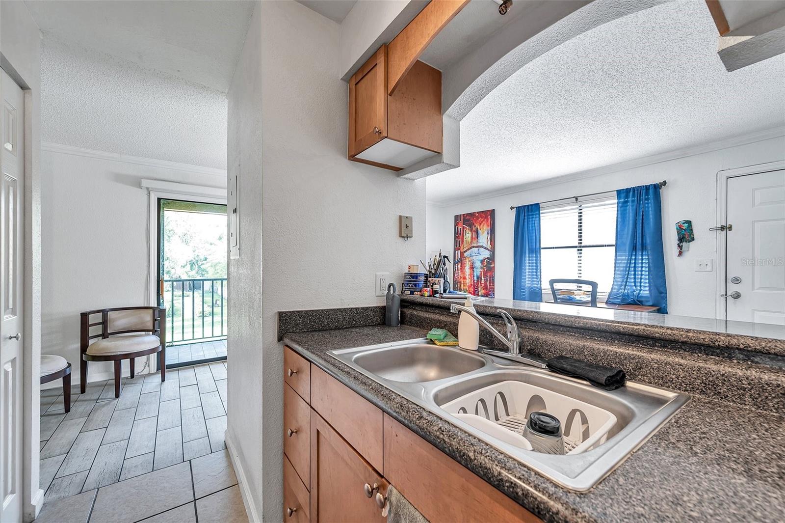 Listing photo id 7 for 10195 Sailwinds Boulevard N 208