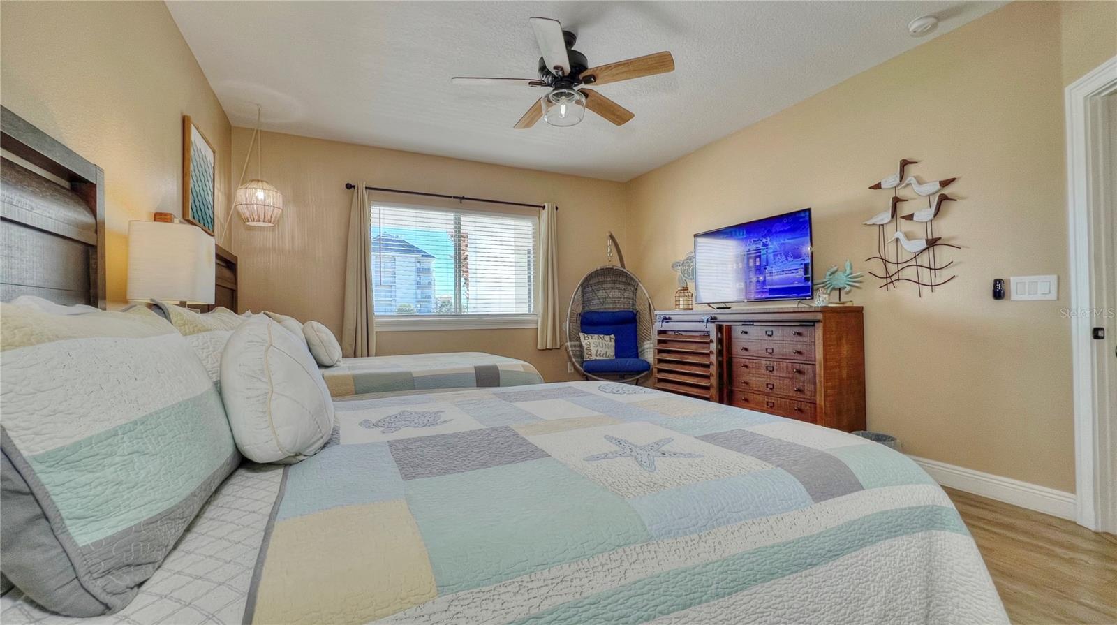 Image 31 of 45 For 100 Bayside Drive 202