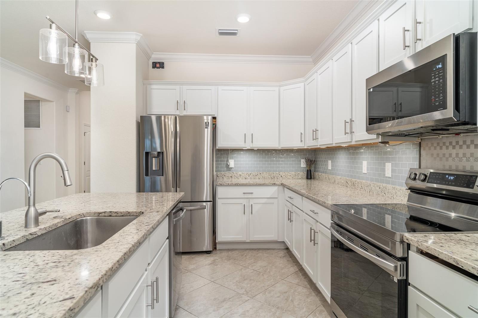 Image 10 of 32 For 20828 Cattail Boulevard