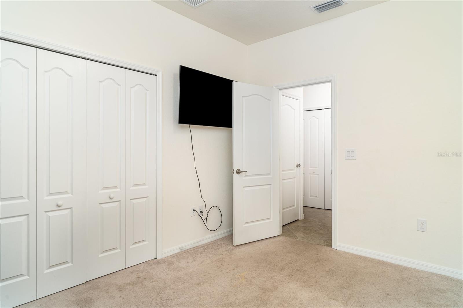 Image 11 of 32 For 20828 Cattail Boulevard