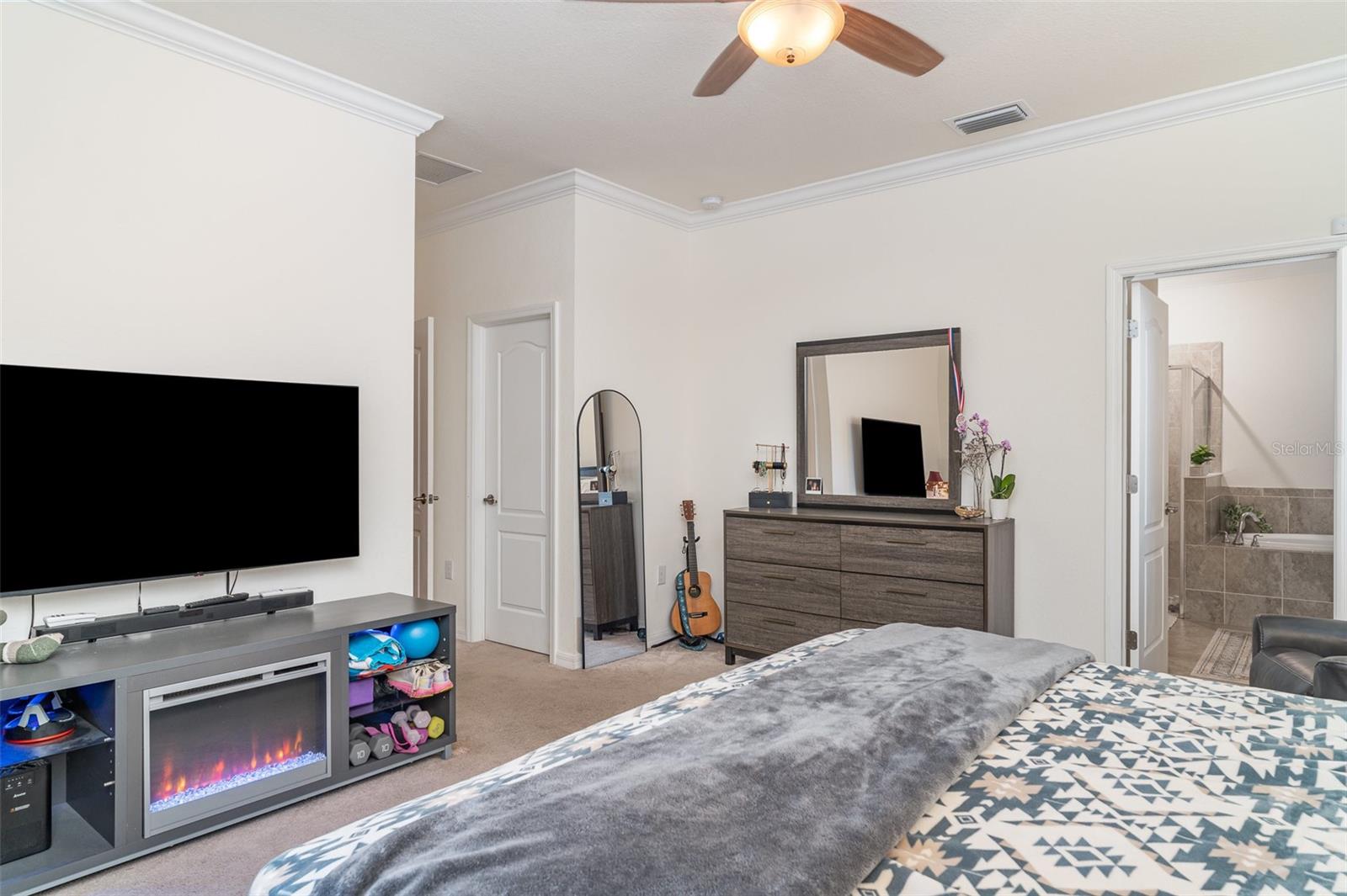 Image 15 of 32 For 20828 Cattail Boulevard