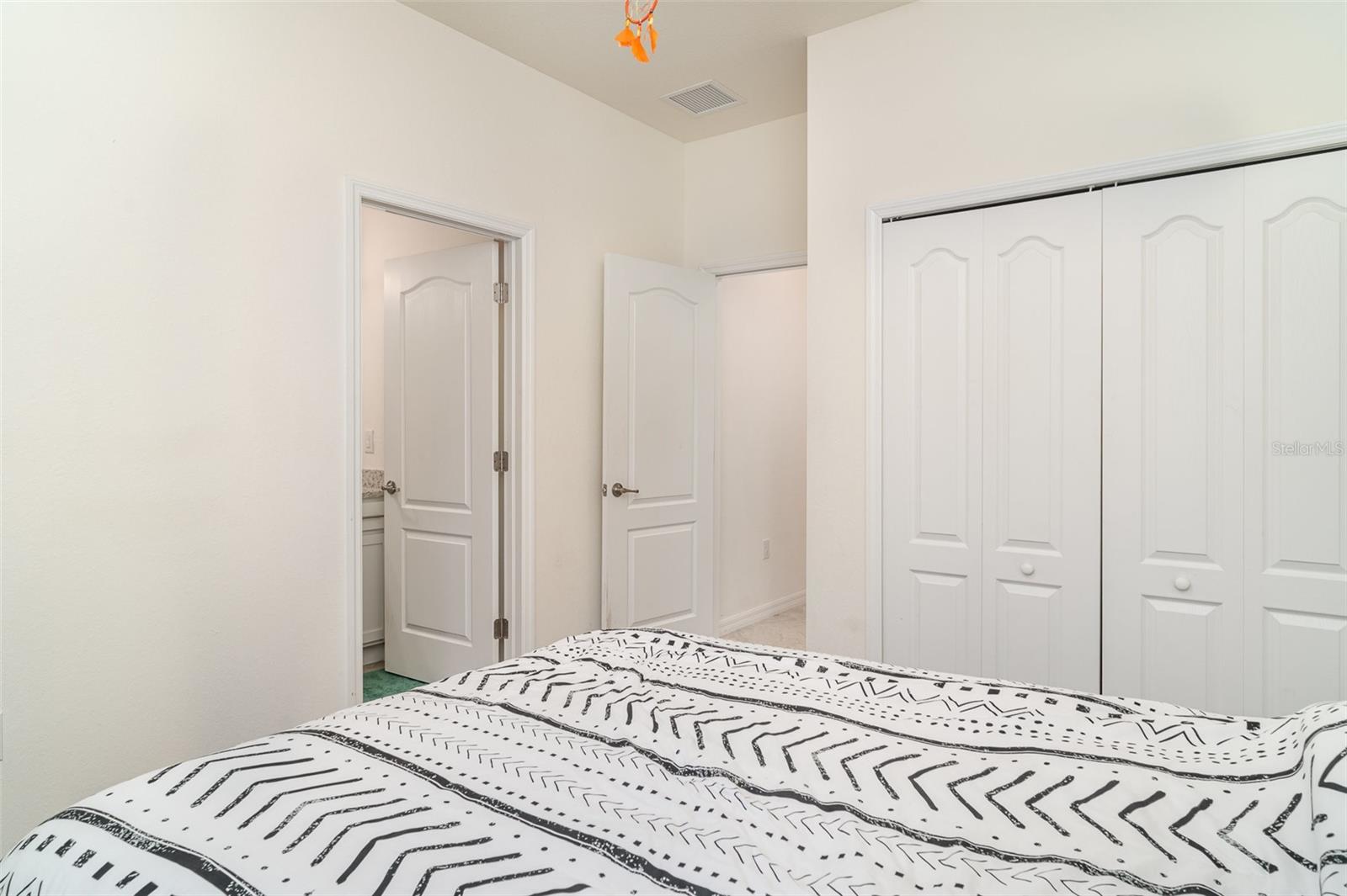 Image 18 of 32 For 20828 Cattail Boulevard