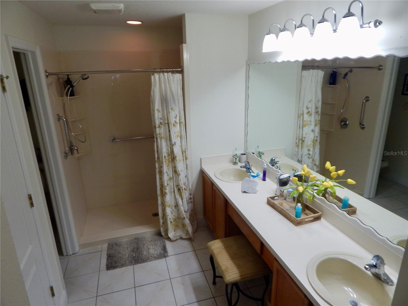 Listing photo id 11 for 29413 Caddyshack Lane