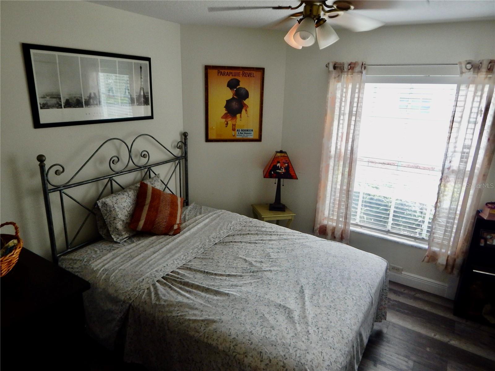 Listing photo id 12 for 29413 Caddyshack Lane