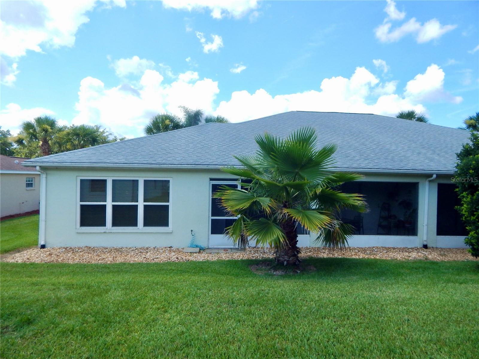 Listing photo id 3 for 29413 Caddyshack Lane