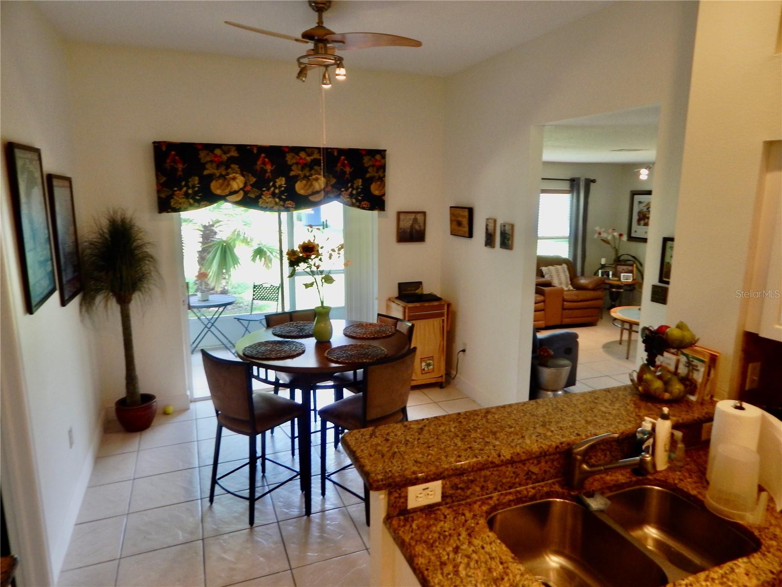 Listing photo id 5 for 29413 Caddyshack Lane