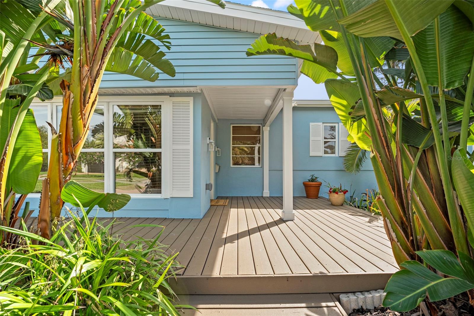 Image 3 of 46 For 605 Bosphorous Avenue