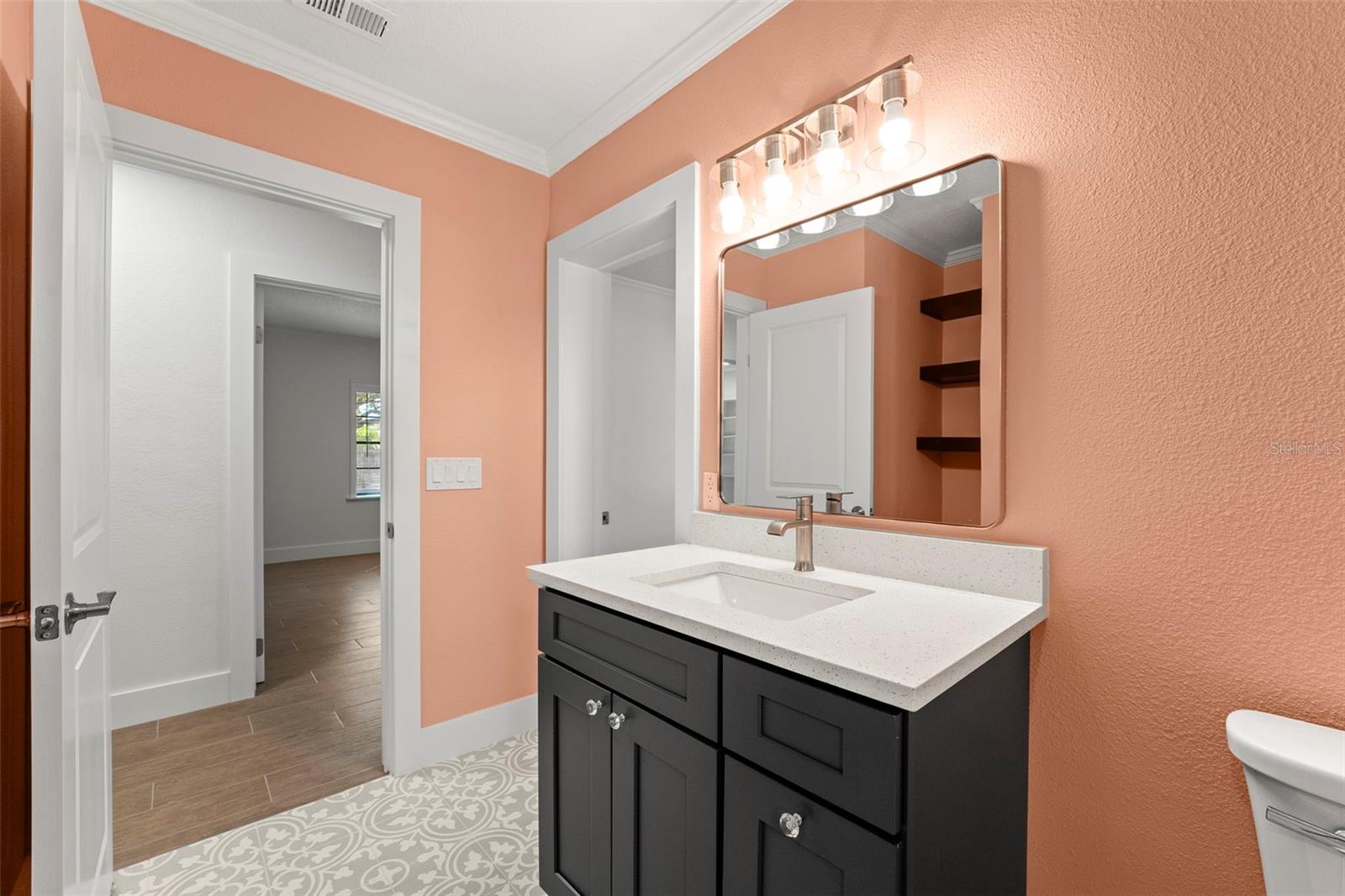 Image 34 of 46 For 605 Bosphorous Avenue