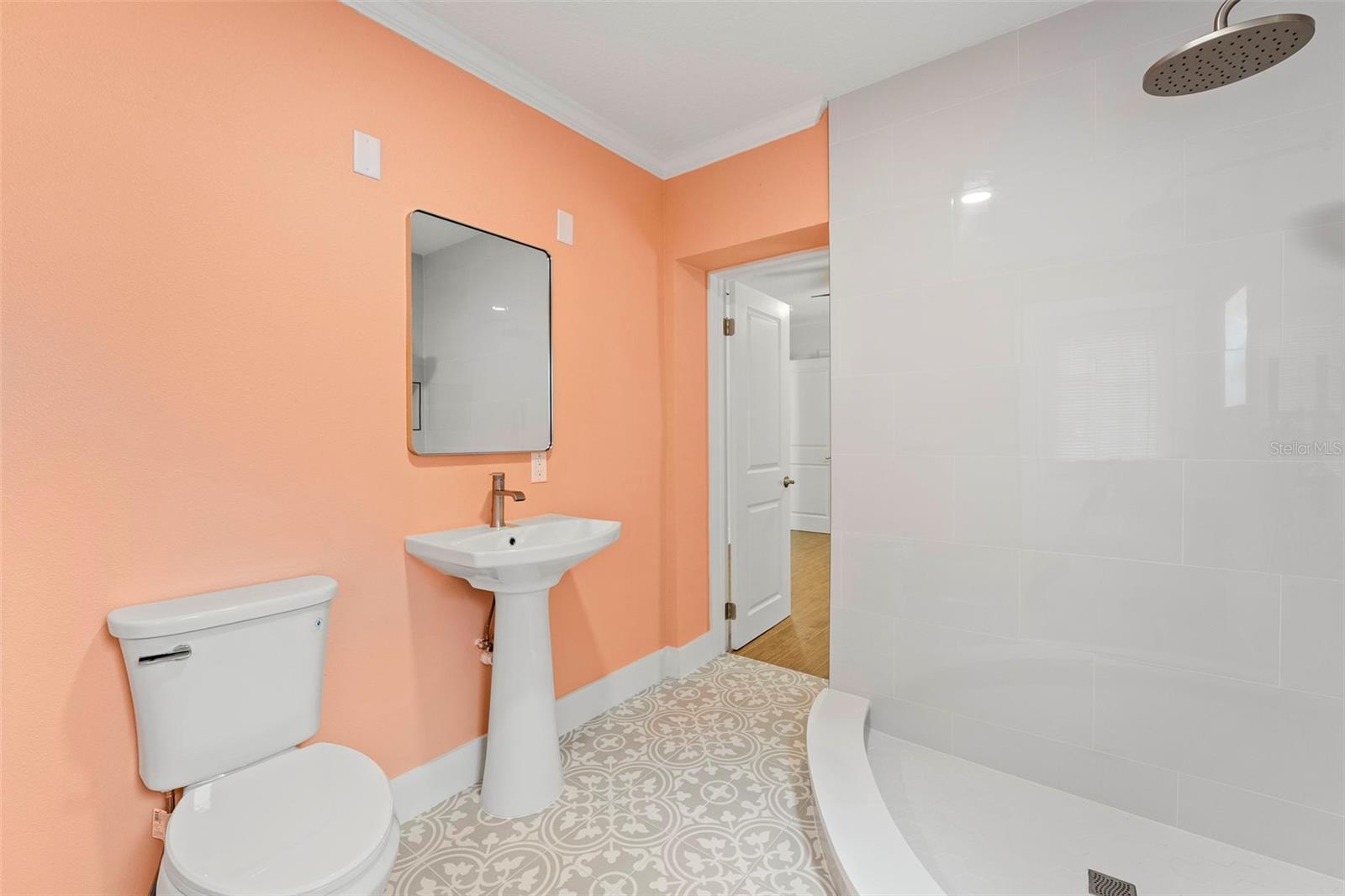 Image 38 of 46 For 605 Bosphorous Avenue