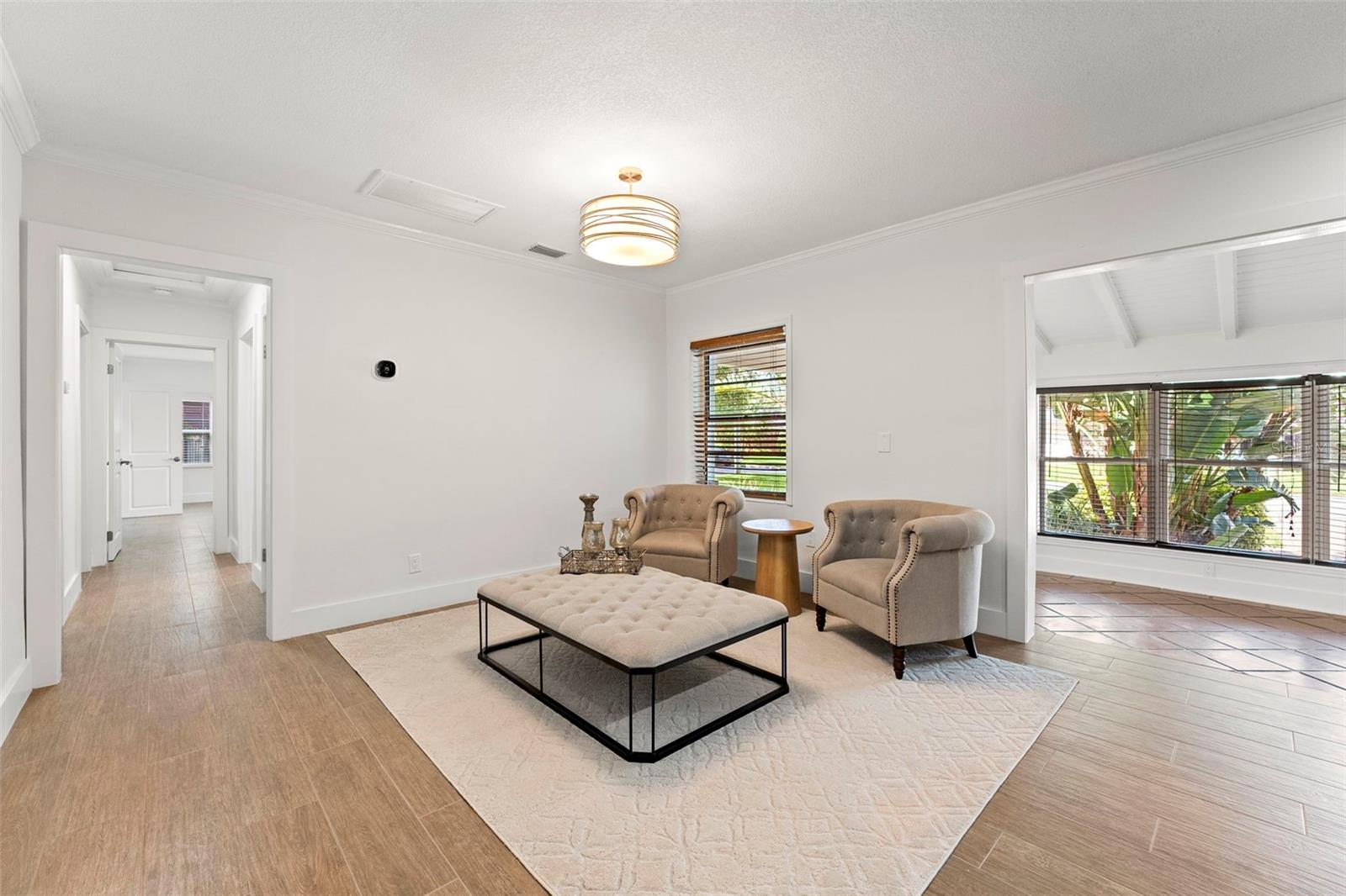 Image 7 of 46 For 605 Bosphorous Avenue