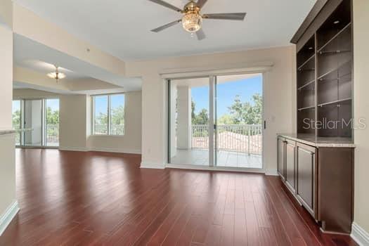 Image 7 of 48 For 3507 Bayshore Boulevard 302