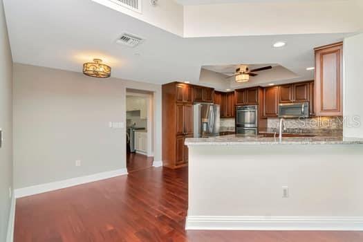 Image 9 of 48 For 3507 Bayshore Boulevard 302