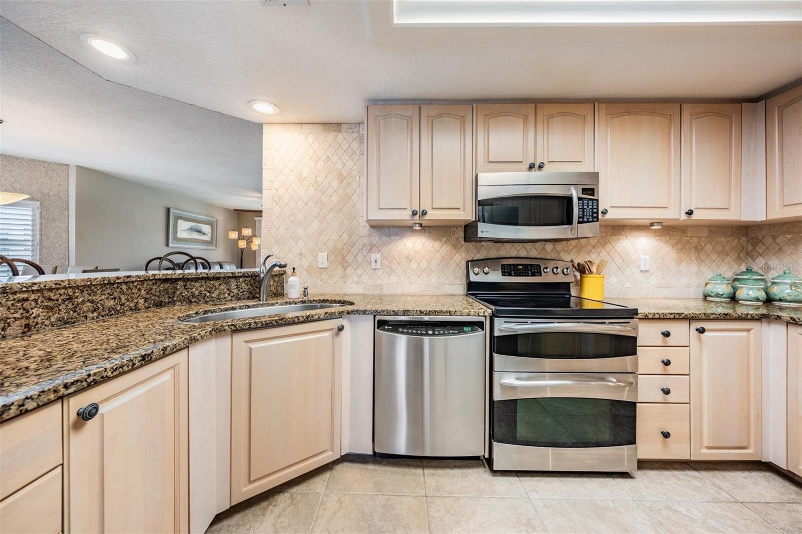 Image 15 of 53 For 399 150th Avenue 315