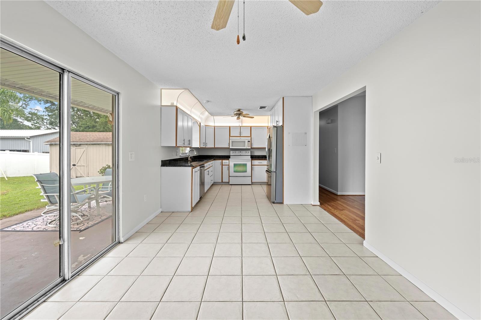 Image 12 of 34 For 23155 Thielman Avenue