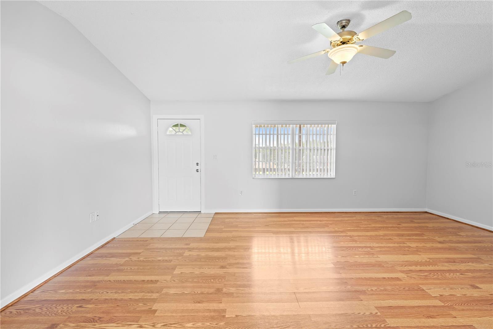 Image 3 of 34 For 23155 Thielman Avenue