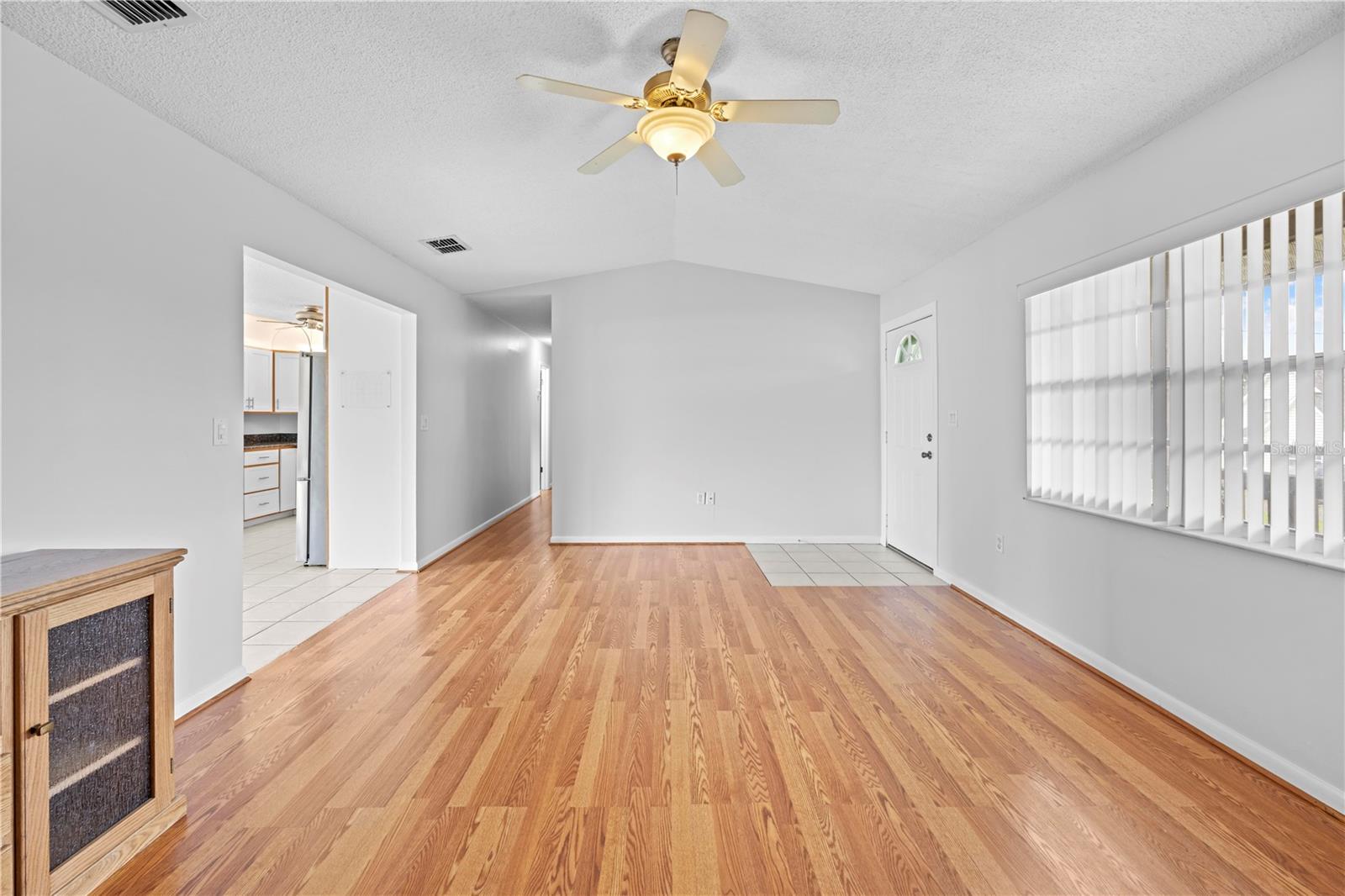 Image 5 of 34 For 23155 Thielman Avenue