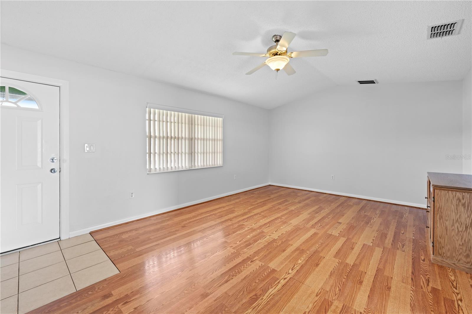 Image 9 of 34 For 23155 Thielman Avenue