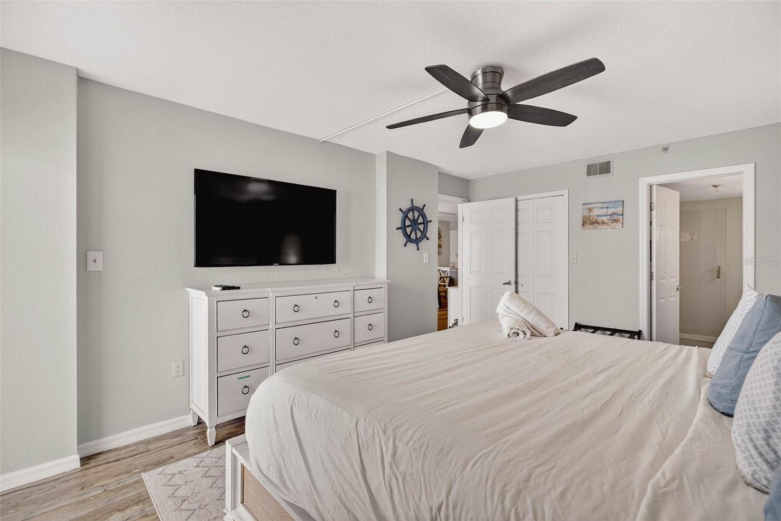 Image 22 of 42 For 14300 Gulf Boulevard 104