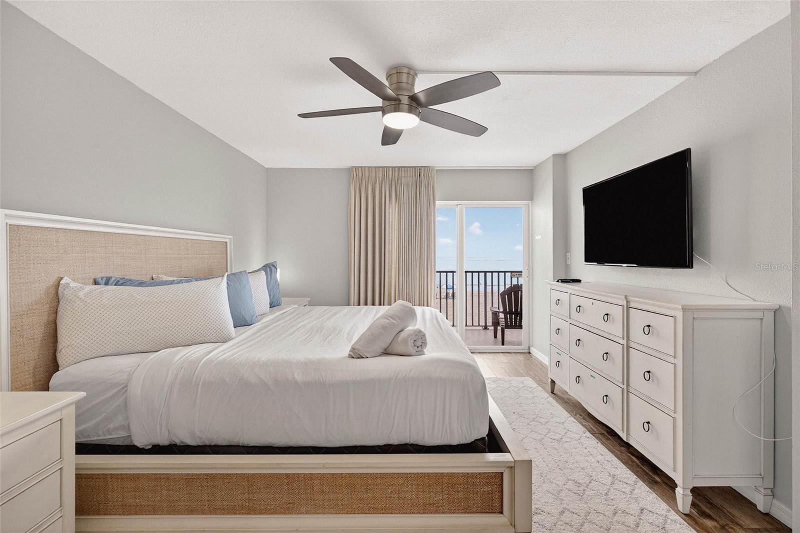 Image 23 of 42 For 14300 Gulf Boulevard 104