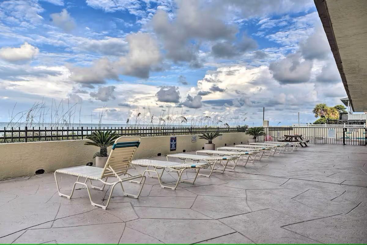 Image 33 of 42 For 14300 Gulf Boulevard 104