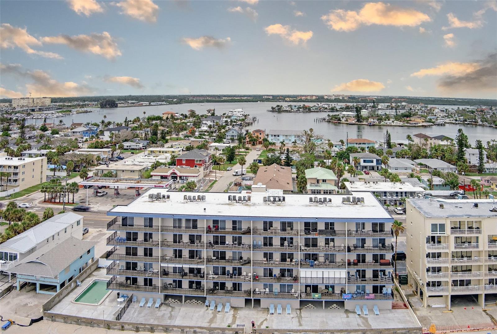 Image 38 of 42 For 14300 Gulf Boulevard 104