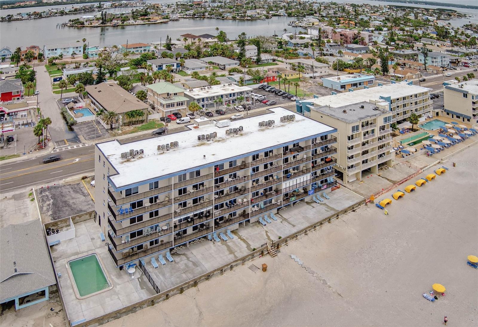 Image 39 of 42 For 14300 Gulf Boulevard 104