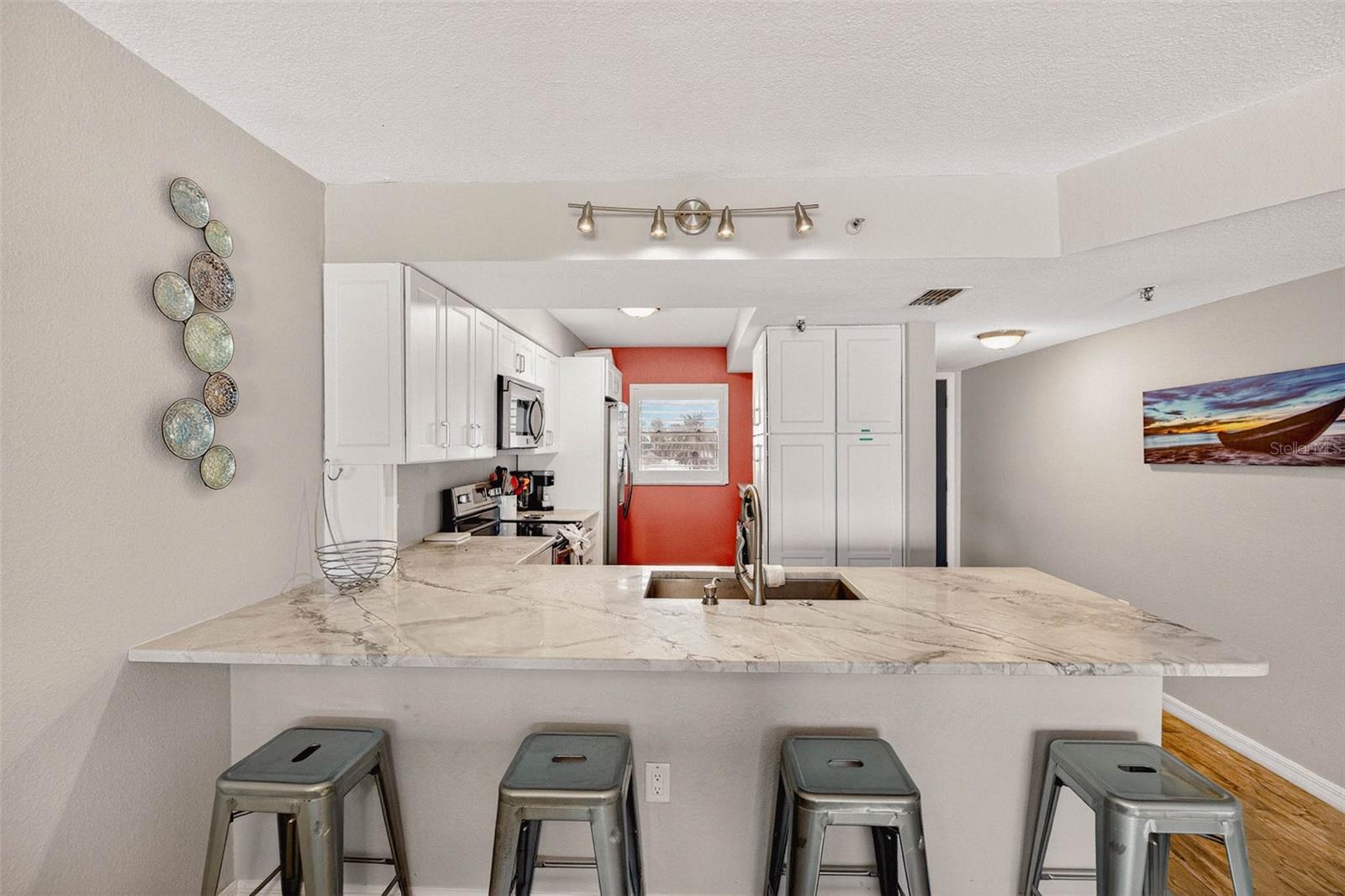 Image 4 of 42 For 14300 Gulf Boulevard 104