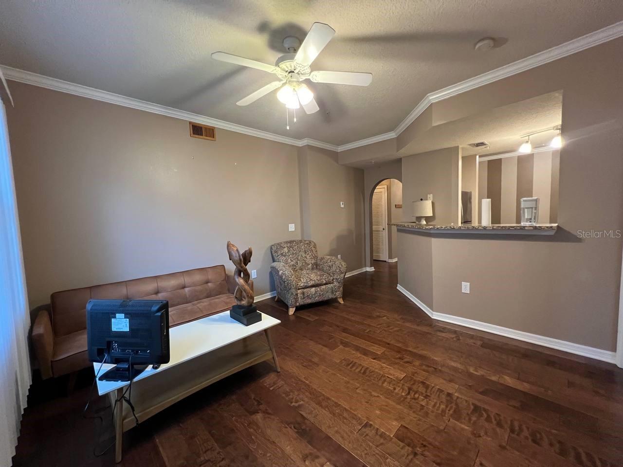 Image 13 of 22 For 501 Knights Run Avenue 1114