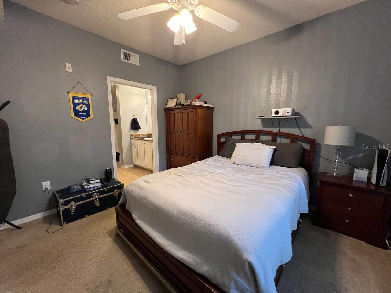 Image 14 of 22 For 501 Knights Run Avenue 1114