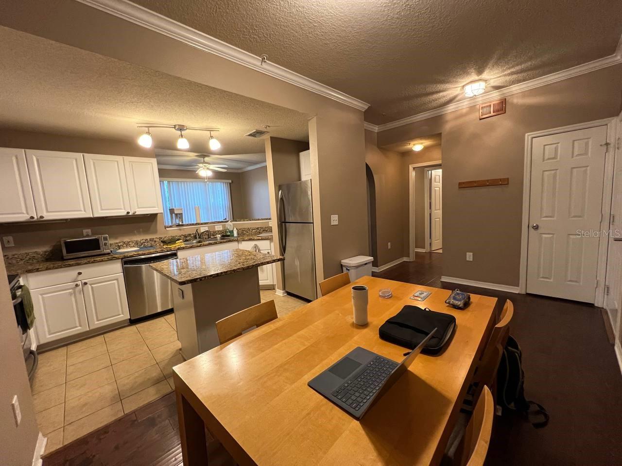 Image 4 of 22 For 501 Knights Run Avenue 1114