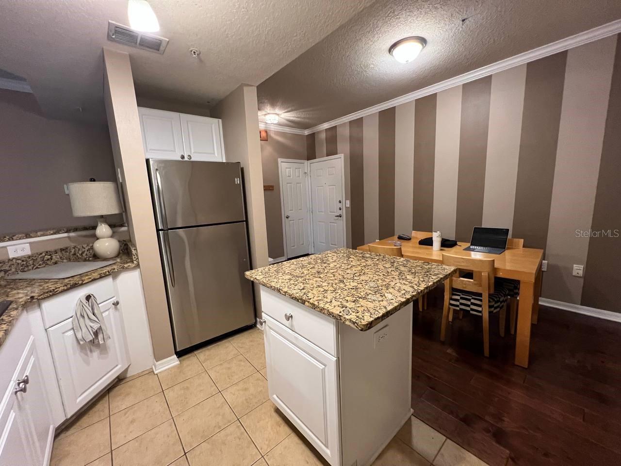 Image 5 of 22 For 501 Knights Run Avenue 1114
