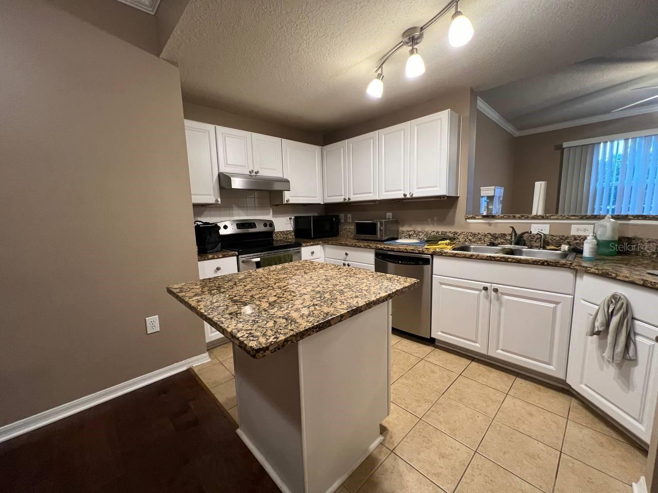 Image 6 of 22 For 501 Knights Run Avenue 1114