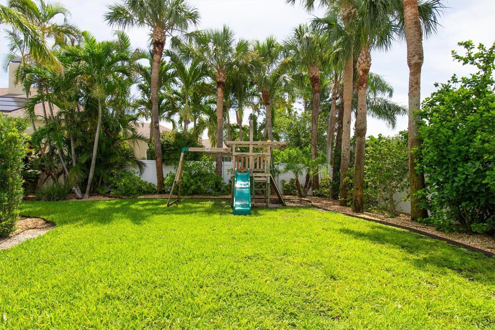 Image 62 of 73 For 748 Nina Drive