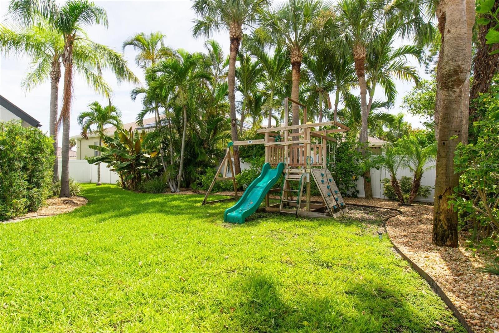 Image 63 of 73 For 748 Nina Drive