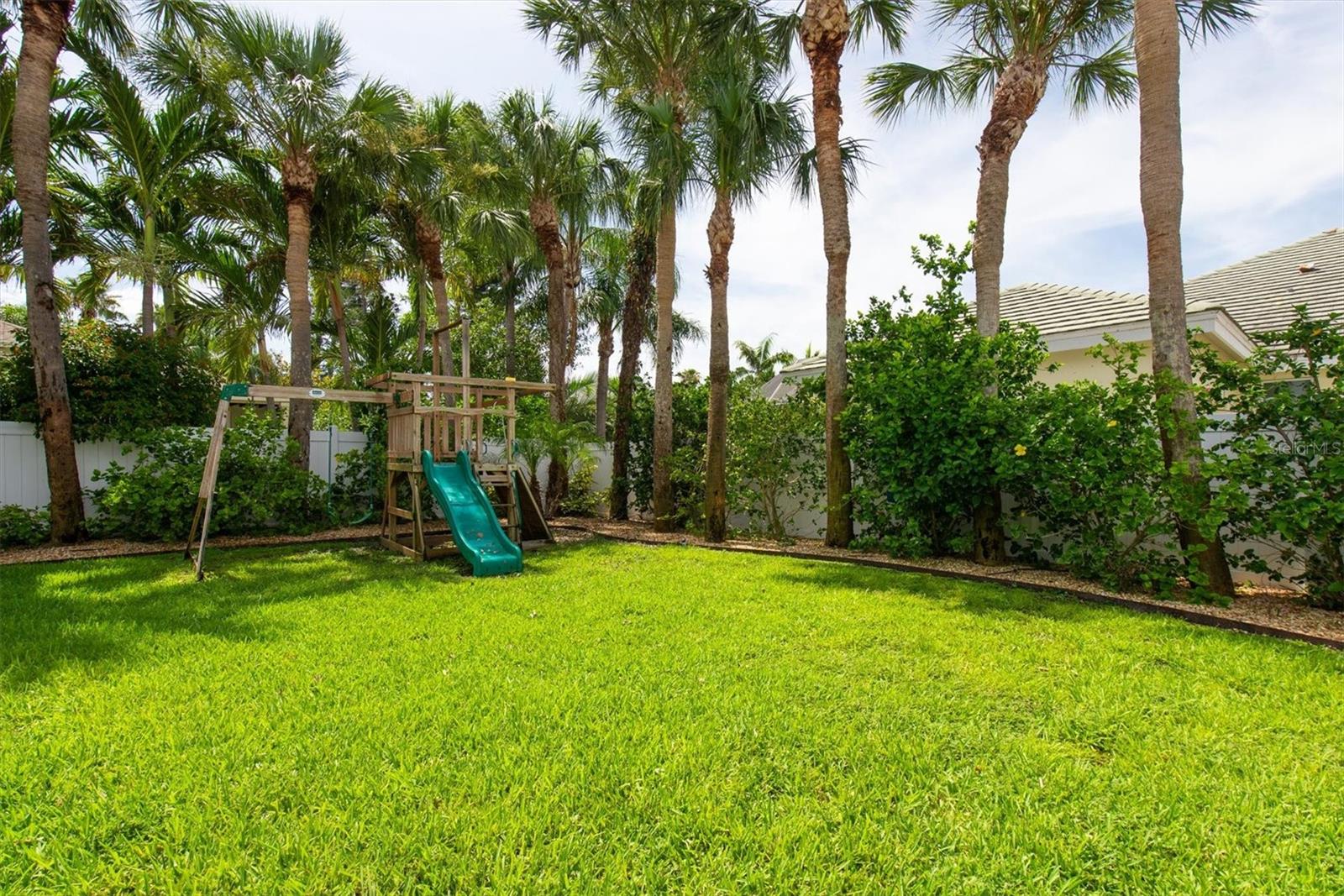 Image 64 of 73 For 748 Nina Drive