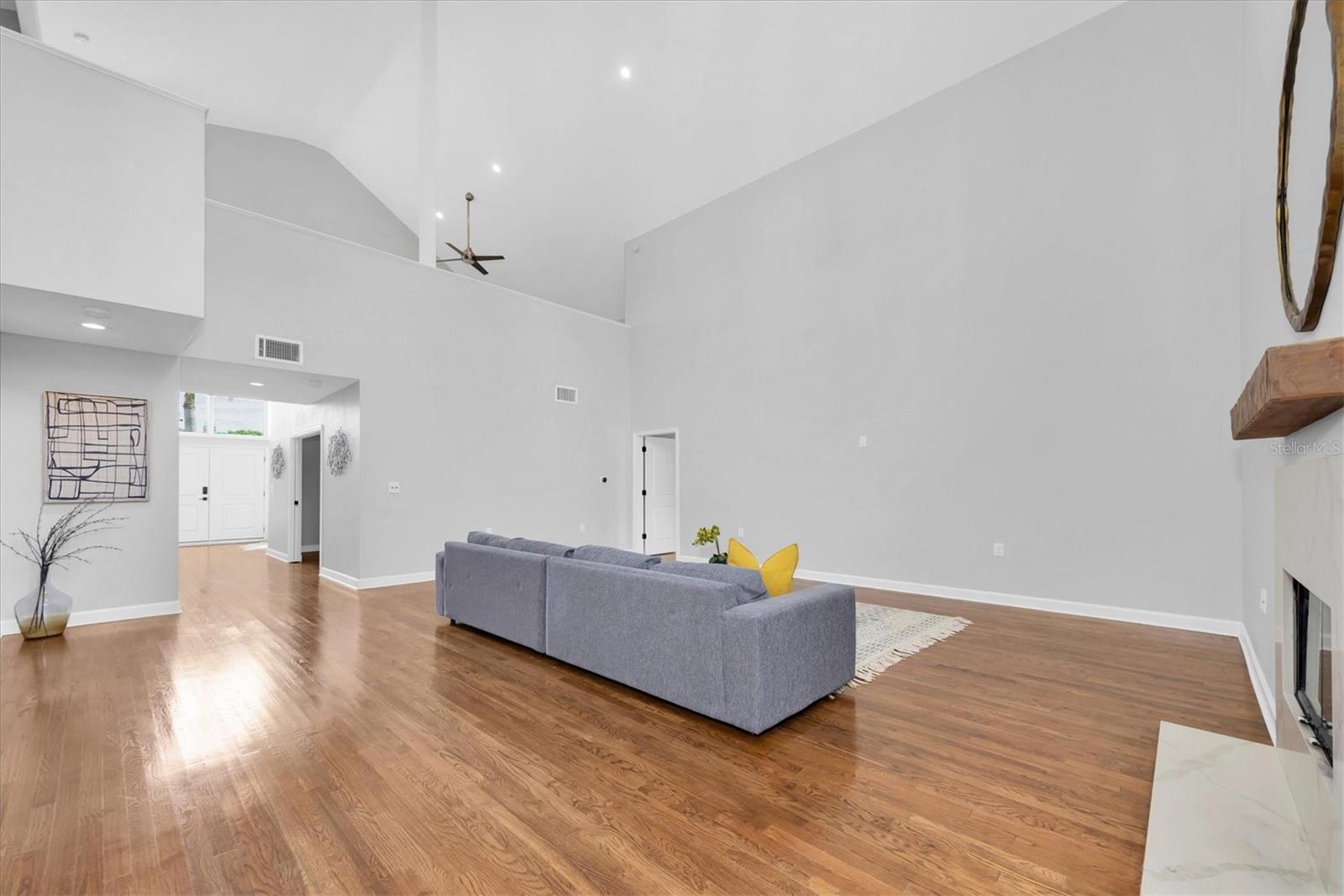 Image 7 of 73 For 748 Nina Drive