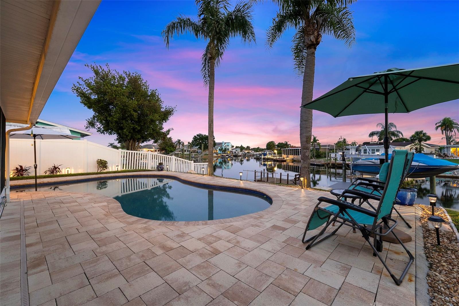 Image 30 of 95 For 4252 Floramar Terrace