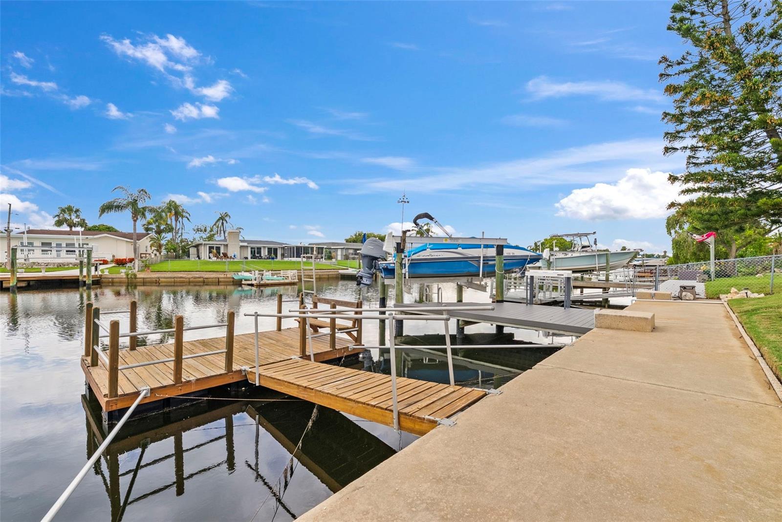 Image 42 of 95 For 4252 Floramar Terrace