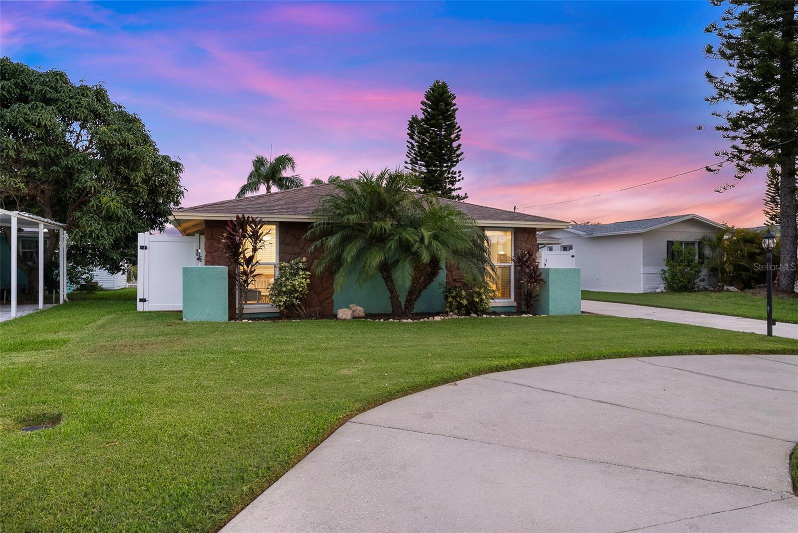 Image 65 of 95 For 4252 Floramar Terrace
