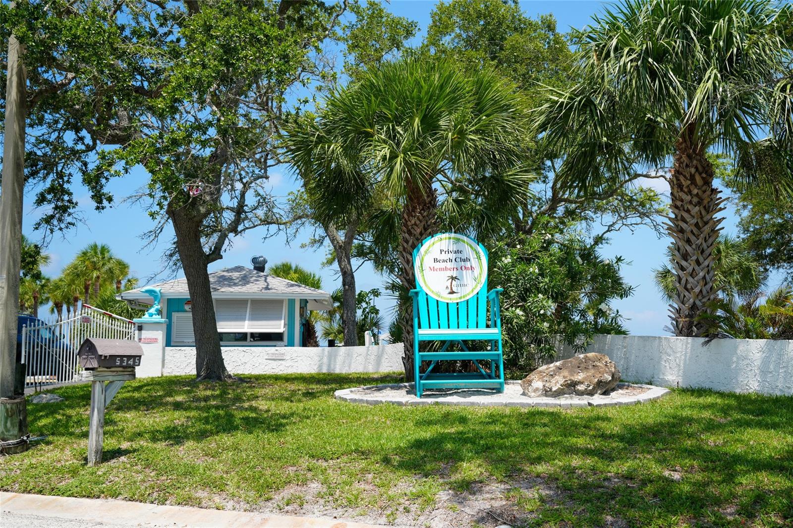 Image 85 of 95 For 4252 Floramar Terrace