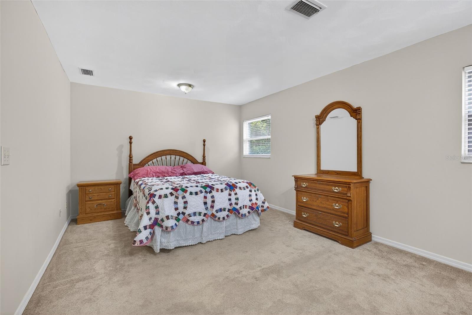 Image 18 of 48 For 11001 Ridgedale Road
