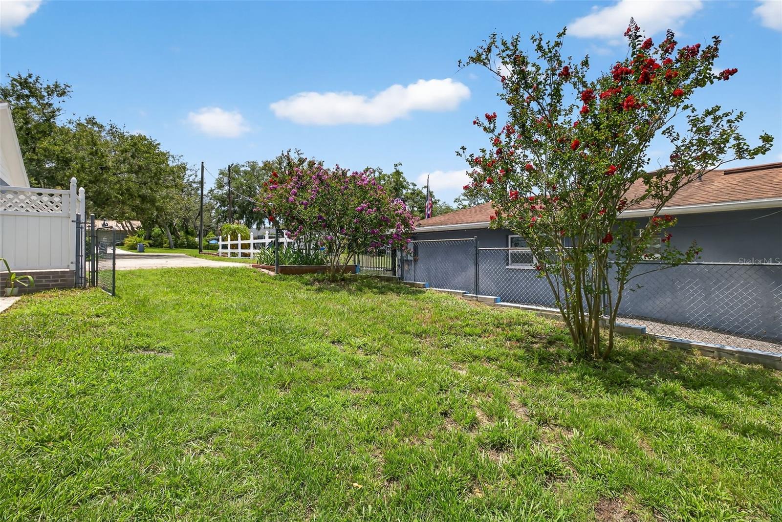 Image 31 of 48 For 11001 Ridgedale Road