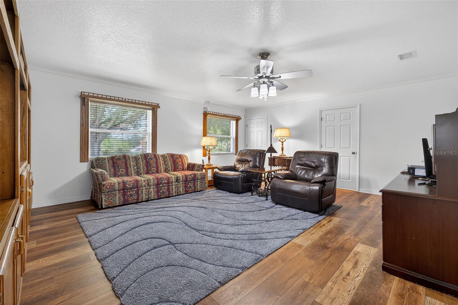 Image 7 of 48 For 11001 Ridgedale Road
