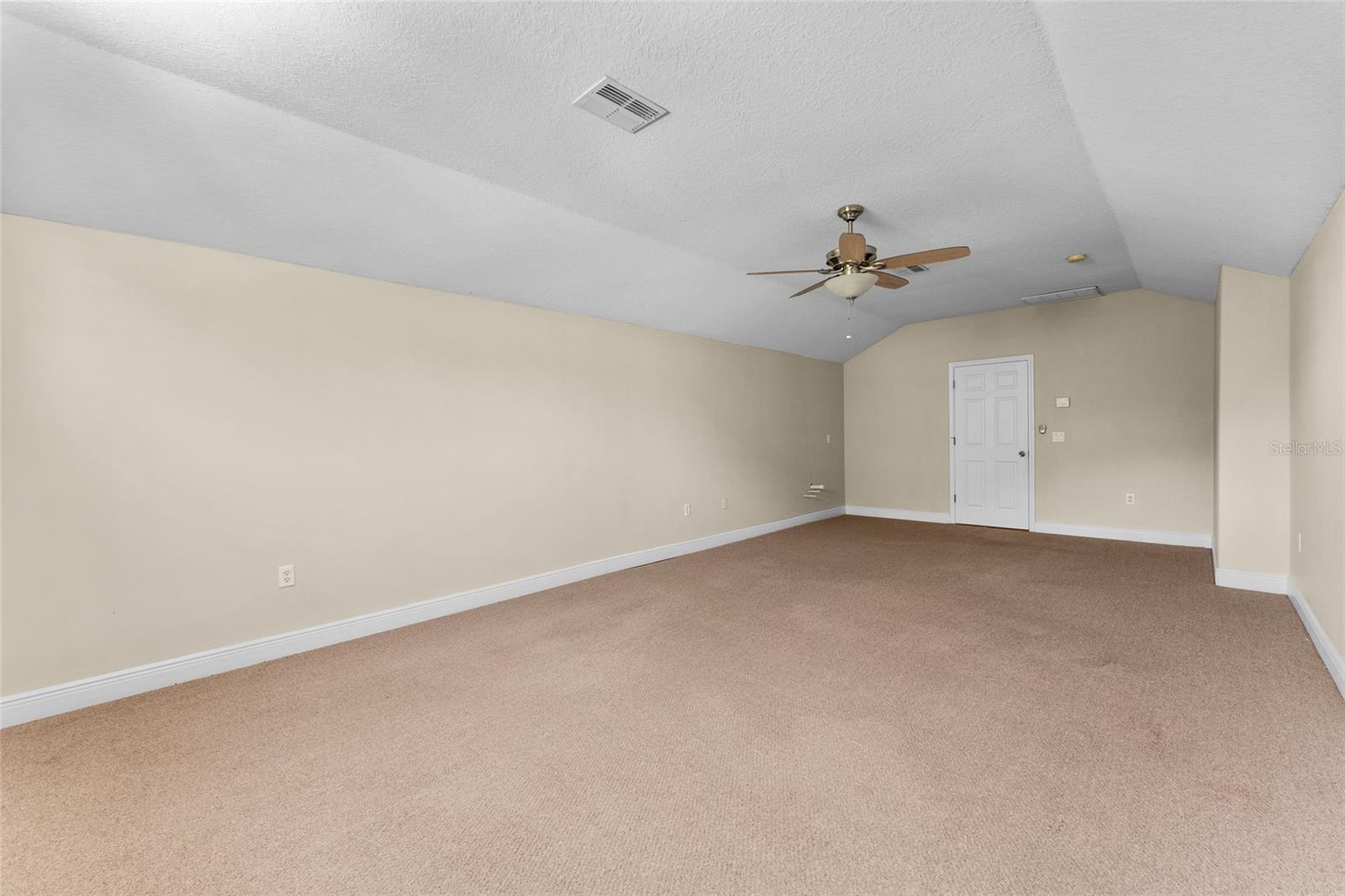 Image 17 of 20 For 614 Vintage Way