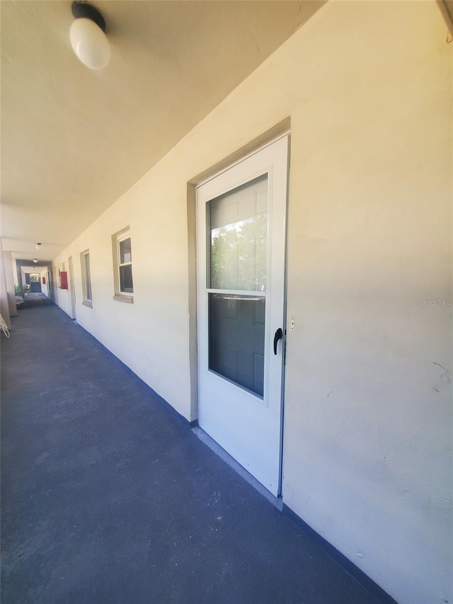 Image 2 of 4 For 1524 Lakeview Road 201